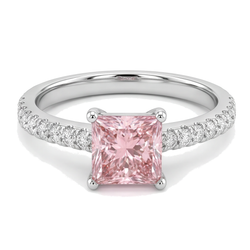 Anello Solitario Pavé con Diamante Rosa da Laboratorio Taglio Principessa da 3,5 Carati in Oro Bianco 14K