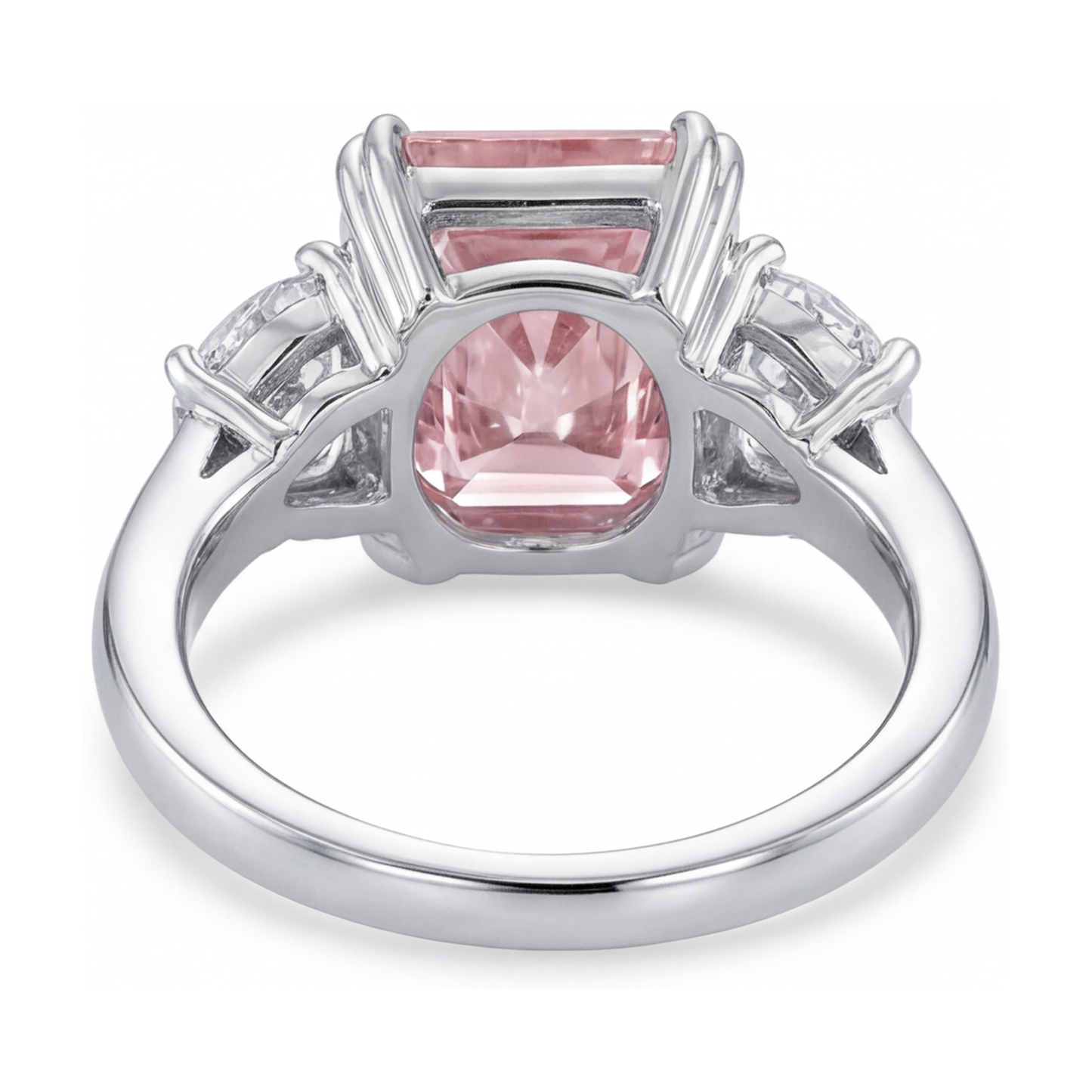 Anello con diamante rosa taglio radiant da 4,5 carati