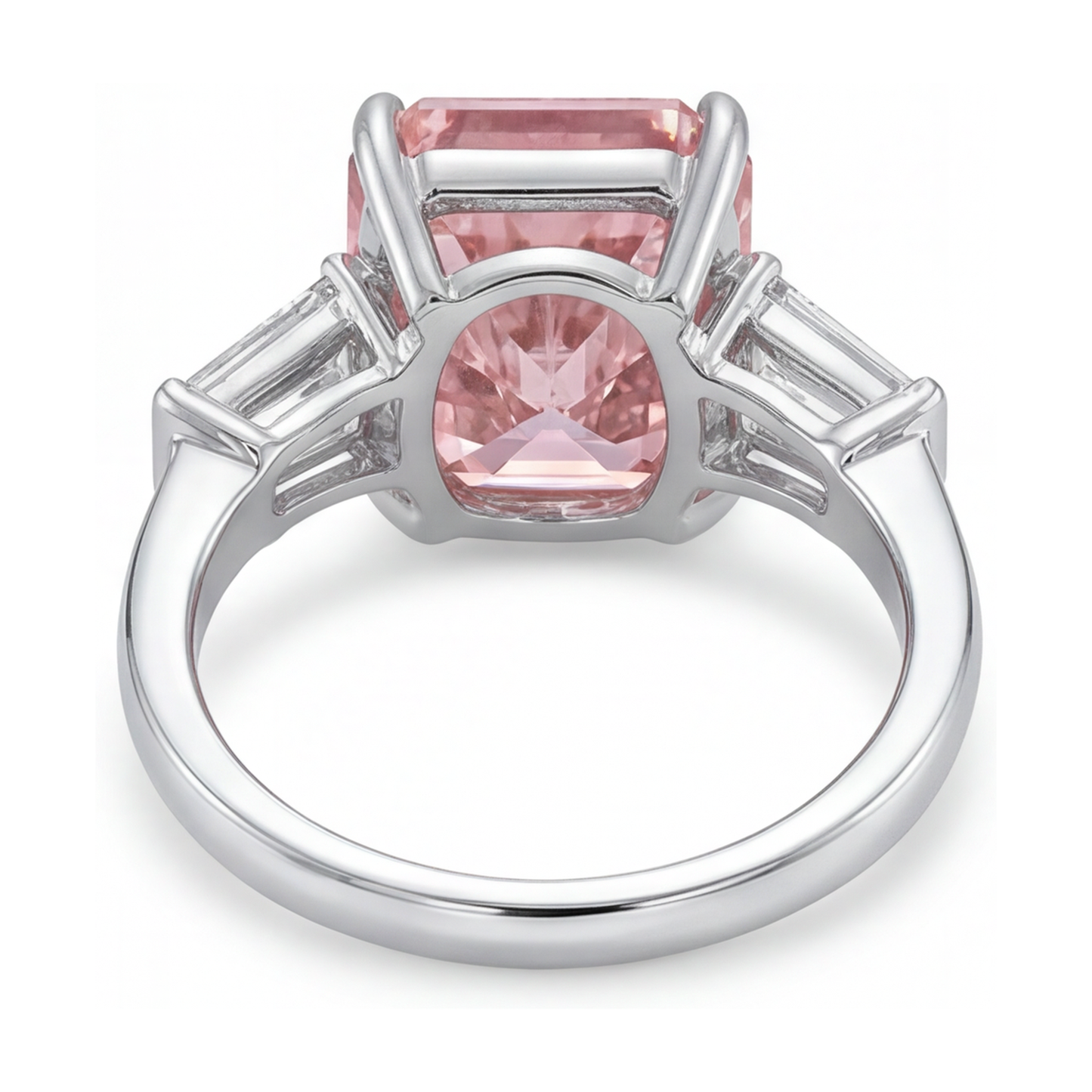 Anello con diamante rosa taglio radiant da 4,7 carati