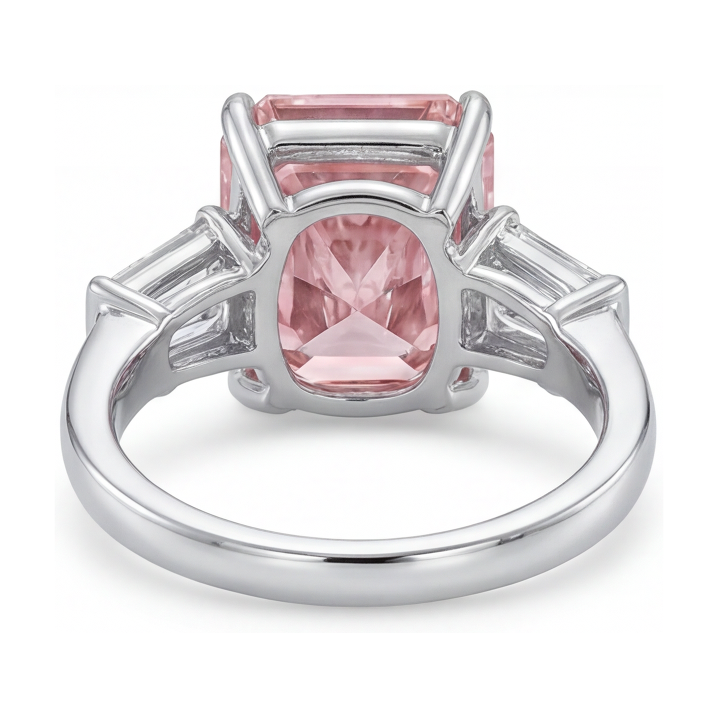 Anello con diamante rosa taglio radiant da 4,7 carati