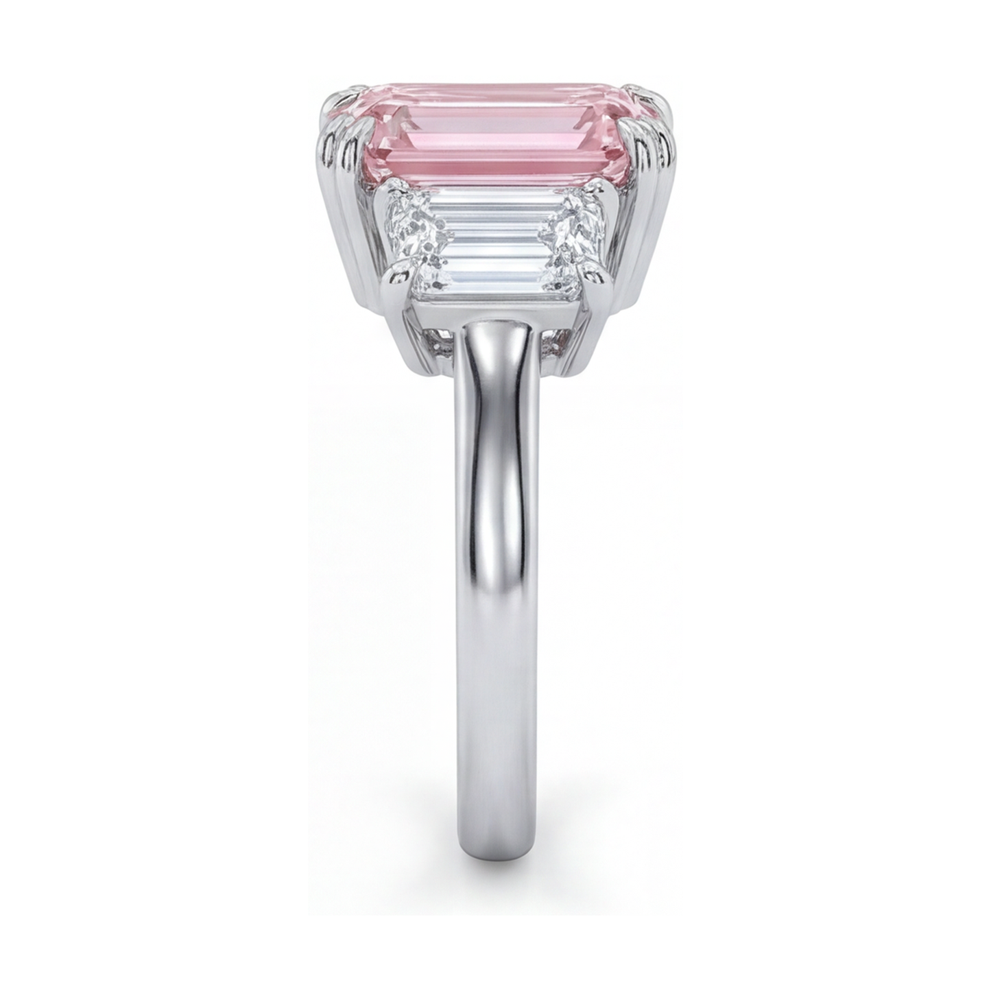 Anello con diamante rosa taglio smeraldo da 4 carati