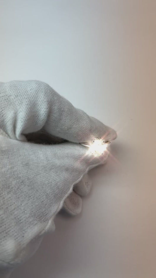 Anello Di Fidanzamento Con Naturale Diamante Solitario Da 2.75 Carati. Taglio Ovale. Oro Bianco 14K