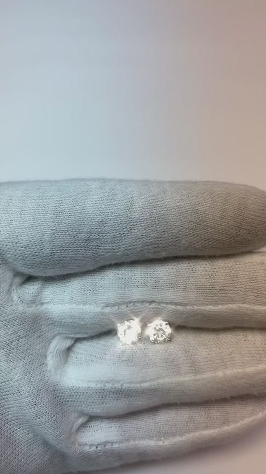 Orecchino a perno con diamante 1,70 carati in oro bianco taglio brillante rotondo