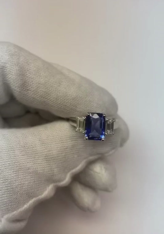 Anello in oro bianco con smeraldo e diamante 5 carati con zaffiro naturale 14K