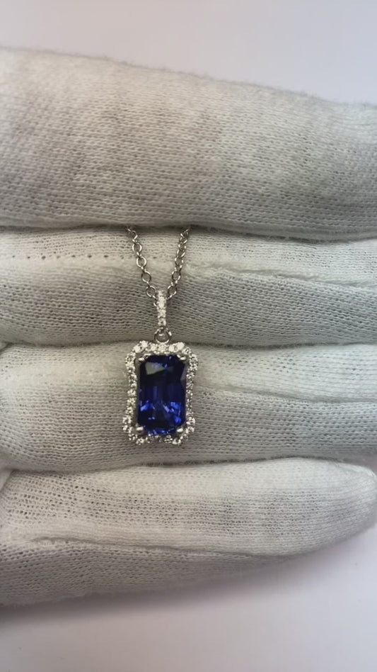 Ciondolo Halo con zaffiro Ceylon smeraldo e diamante rotondo in oro 5,75 carati