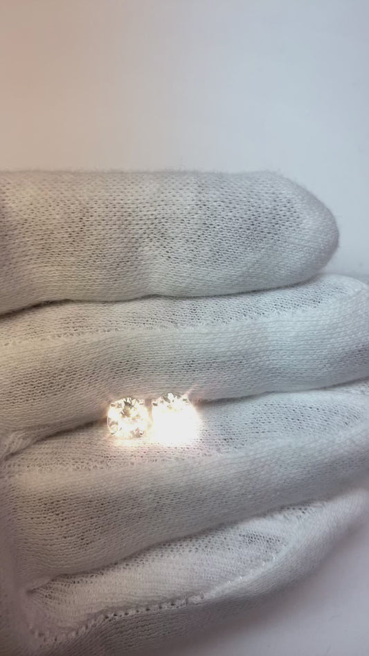 Orecchini A Bottone In Oro Bianco Con Genuino Diamanti Da 2.20 Ct
