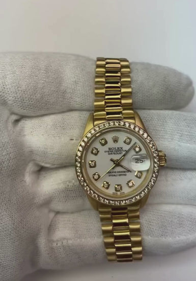Orologio da donna Rolex in stile presidenziale con quadrante con diamanti bianchi e lunetta