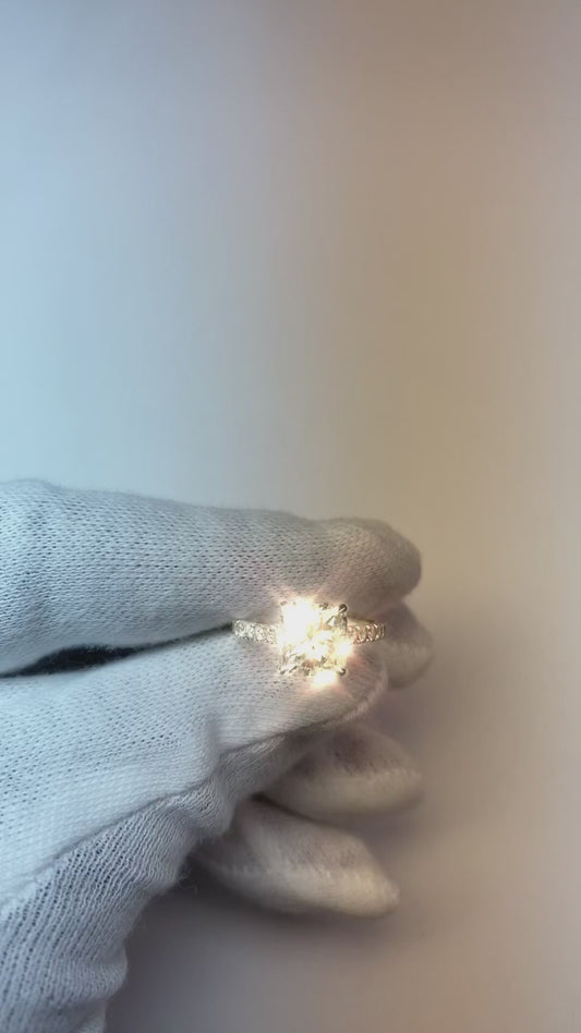 Anello Di Fidanzamento Con Genuino Diamanti A Taglio Rotondo E Cuscino Da 3.35 Carati Novità