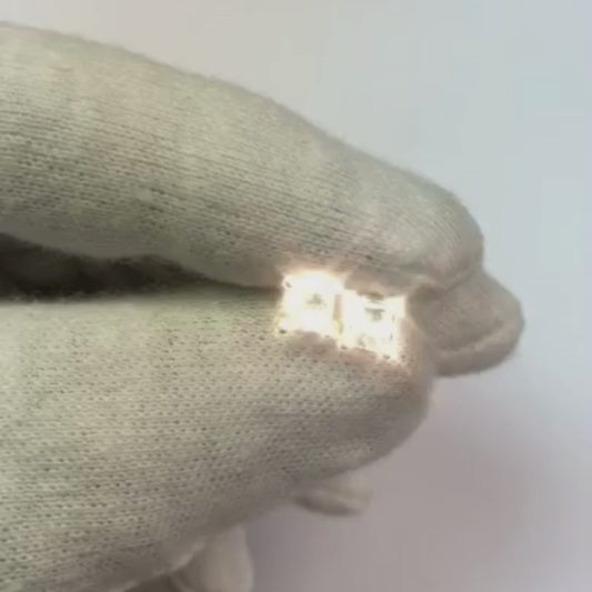 Orecchino a bottone con diamante taglio principessa 0,90 carati 14K Oro bianco