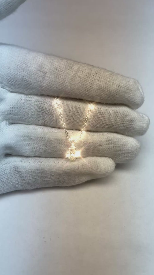 Collana Pendente Con Catena Di Naturale Diamanti Pera 1 Carati In Oro Bianco 14K