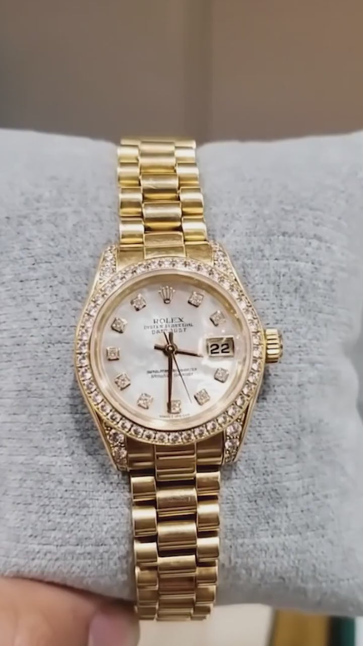 Vero Orologio da donna Rolex Datejust Anno 2003 Quadrante in madreperla bianca con diamanti, 26 m...