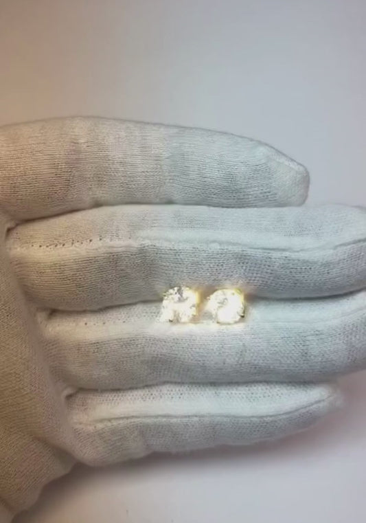 Orecchino a bottone in oro bianco 14 carati con diamante solitario a taglio rotondo da 3.10 ct