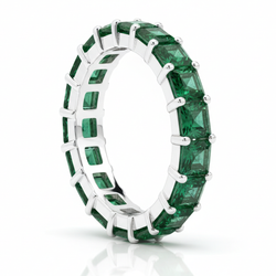 Anello Eternity a Giro Completo con Smeraldi Naturali Taglio Princess 1,16 Carati in Oro Bianco 18 Carati