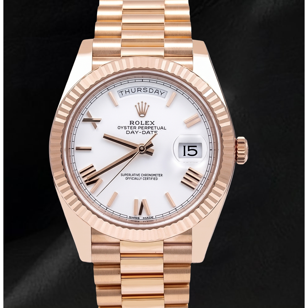 Rolex Day-Date 228235 40 mm Orologio in Oro Rosa con Quadrante Bianco e Numeri Romani