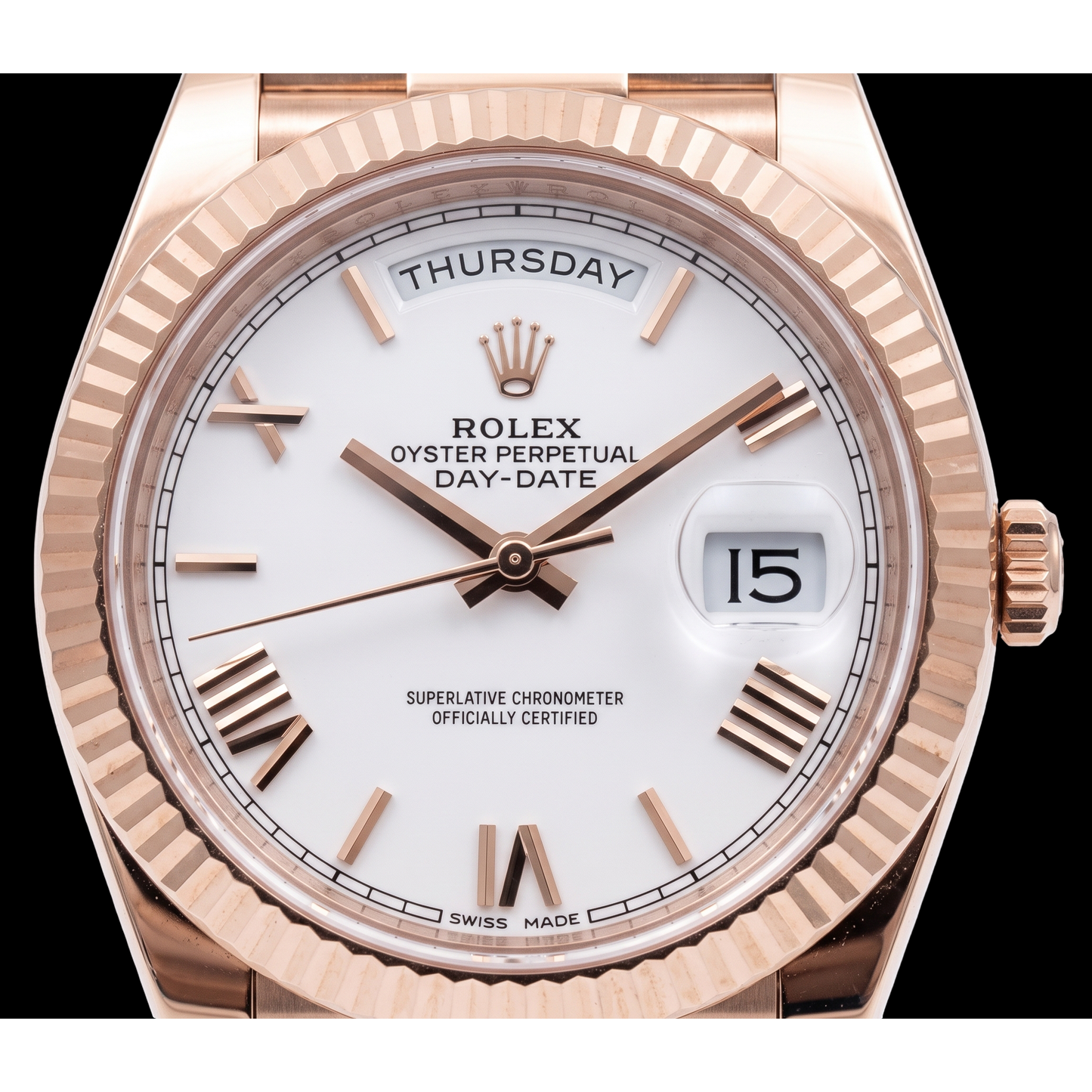Rolex Day-Date 228235 40 mm Orologio in Oro Rosa con Quadrante Bianco e Numeri Romani