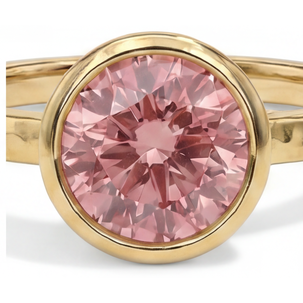 Anello di Fidanzamento Solitario con Zaffiro Padparadscha Autentico da 2 Carati Rotondo con Lunetta in Oro Giallo 14K
