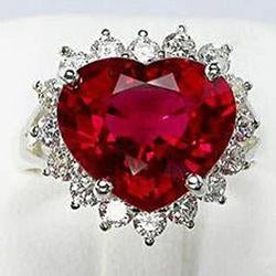10,75 carati a forma di cuore rosso rubino Aaa con anello di diamanti