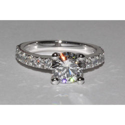 2 Ct. Splendido anello di diamanti scintillanti con gioielli accenti Novità