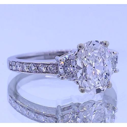 3.50 carati. ovale. con 4 diamanti. anello anniversario. 3 pietre. oro bianco 14K - harrychadent.it