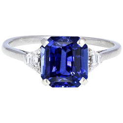 Anello 3 pietre di zaffiro smeraldo blu e diamanti trapezoidali da 3,50 carati