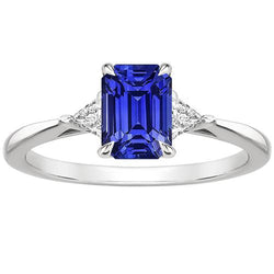 Anello 3 pietre smeraldo zaffiro di Ceylon e diamante taglio trilioni 3.50 carati