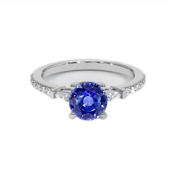 Anello Di Fidanzamento In Oro Con Diamante Zaffiro Blu Con Baguette 3 Carati