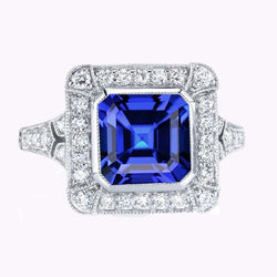 Anello Halo con zaffiro Asscher da 4 carati e castone di diamanti con gambo Milgrain