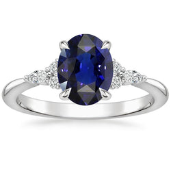 Anello Solitario Zaffiro Con Marquise E Diamanti Tondi Accenti 3 Carati