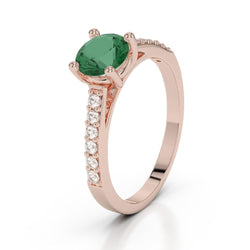 Anello anniversario in oro rosa 14K con smeraldo verde 2.50 carati e diamanti