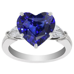 Anello con 3 pietre di pera e zaffiro di Ceylon. gioielli in oro da 4 carati