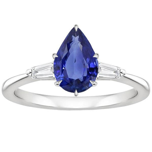 Anello Tre Pietre Pera Zaffiro Blu & Diamanti Baguette 3 Carati - harrychadent.it