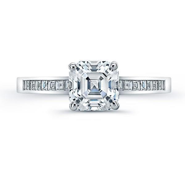 Anello con diamanti Asscher da 3.01 carati con accenti in oro bianco 14K - harrychadent.it