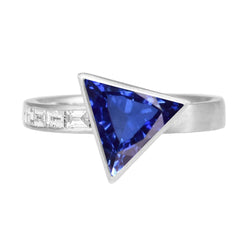 Anello con diamanti baguette Trilioni di castoni con zaffiro blu 1.75 carati