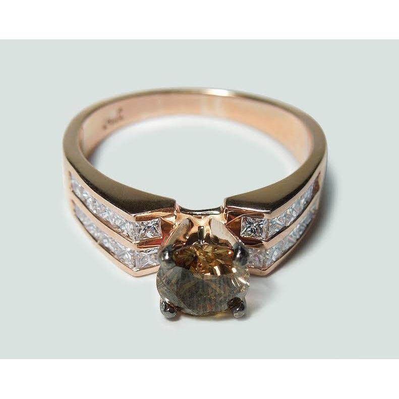 Anello con pietra preziosa rotonda marrone champagne con diamanti in oro rosa 2,5 carati 14K - harrychadent.it