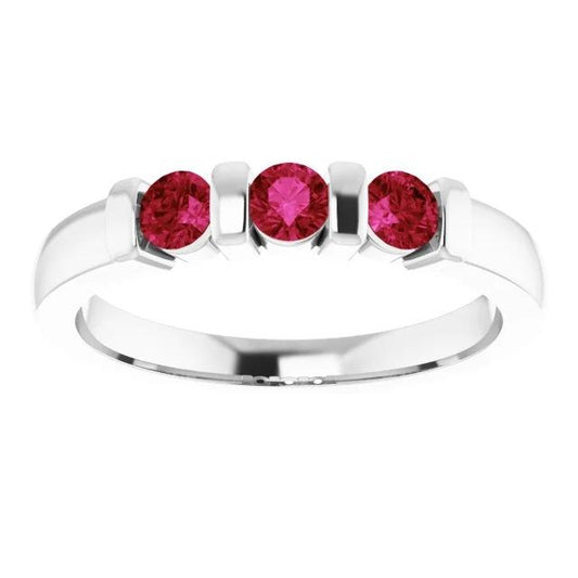 Anello con tre pietre di rubini birmani 0.90 carati Gioielli con montatura a barra Novità - harrychadent.it