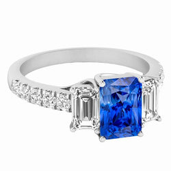 Anello con zaffiro blu scintillante con diamanti 3.50 carati con pietre di smeraldo rotonde