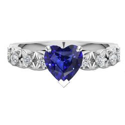 Anello con zaffiro dello Sri Lanka con pietre preziose a cuore con accenti 2.50 carati