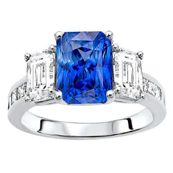 Anello con zaffiro radiante Princess & Emerald Diamond Set di canali da 4 carati