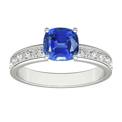 Anello con zaffiro. diamante rotondo. pietra preziosa. 3.50 carati. in oro bianco