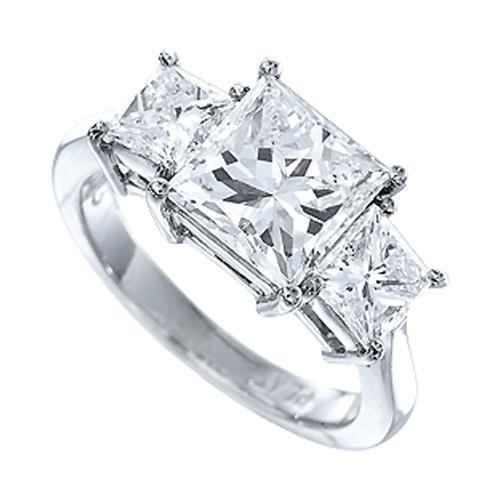 Anello da Donna a Tre Pietre con Taglio Principessa e Diamante in Oro Bianco 18K 2.50 Ct- harrychadent.it