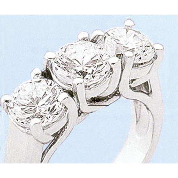 Anello da donna con tre pietre tonde con diamanti scintillanti in oro bianco 3 carati - harrychadent.it