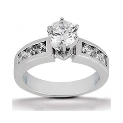 Anello da donna di fidanzamento in oro bianco con diamante rotondo 1.61 ct. Con accenti