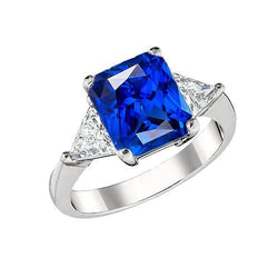Anello da trilioni di diamanti e zaffiro blu intenso con gambo affusolato 2.50 carati