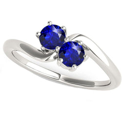 Anello dell'anniversario Toi et Moi con set di punte in zaffiro di Ceylon tondo da 4 carati