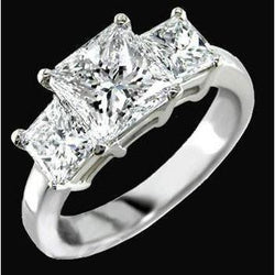 Anello di diamanti con tre pietre Gioielli per l'anniversario di fidanzamento da 4.01 carati