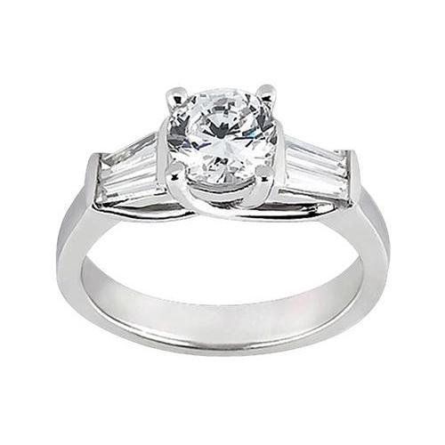 Anello di fidanzamento a tre pietre con diamanti rotondi e baguette da 1.53 carati - harrychadent.it