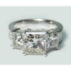 Anello di fidanzamento con 3 pietre di diamante taglio principessa da 3,50 carati Nuovo