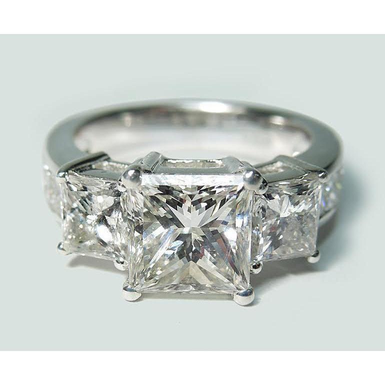 Anello di fidanzamento con 3 pietre di diamante taglio principessa da 3,50 carati Nuovo - harrychadent.it