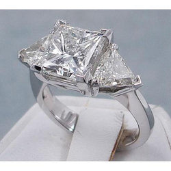 Anello di fidanzamento con 3 pietre di diamante trilliant taglio principessa 3.50 carati