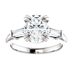 Anello di fidanzamento con diamante centrale ovale da 2 carati con 3 pietre in oro bianco 14 carati
